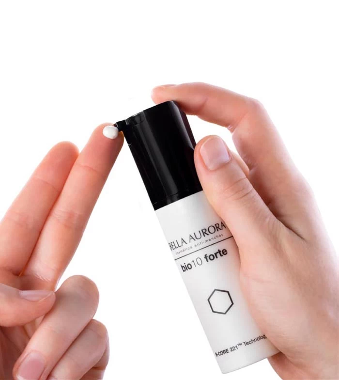 Bella Aurora - Bio10 Forte Soin Intensif Anti-imperfections - Peaux Mixtes à Grasses – Image 2